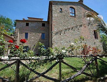 Гостевой дом Castel D'Arno Перуджа Экстерьер фото